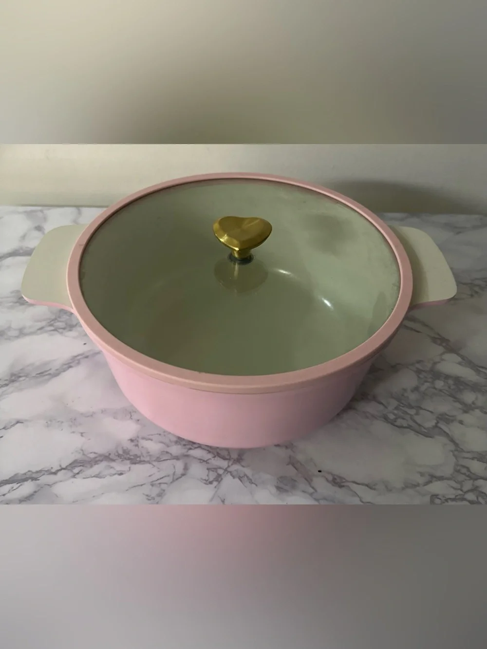 Paris Hilton Pink Dutch Oven with Lid - 4.3 Quart